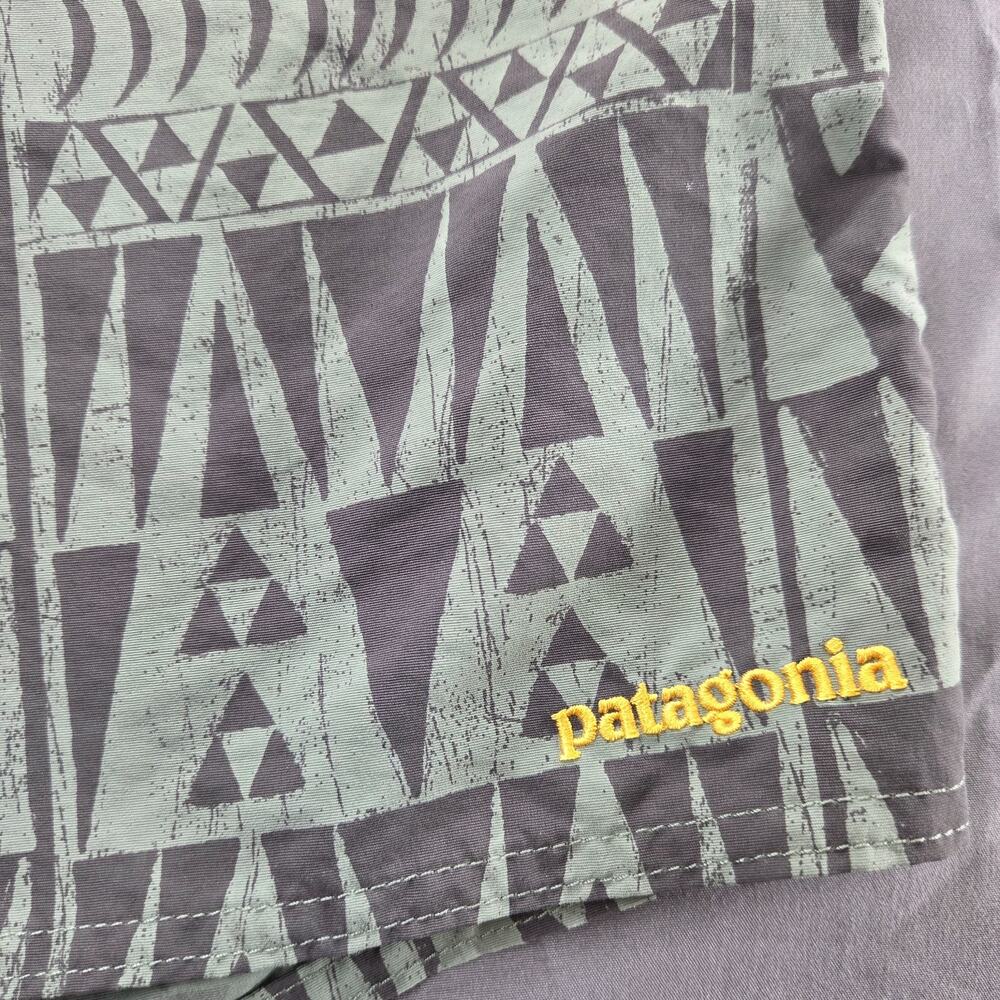 Patagonia Men's Wavefarer Board Shorts 36 - Hemlock Green Tribal Polynesian